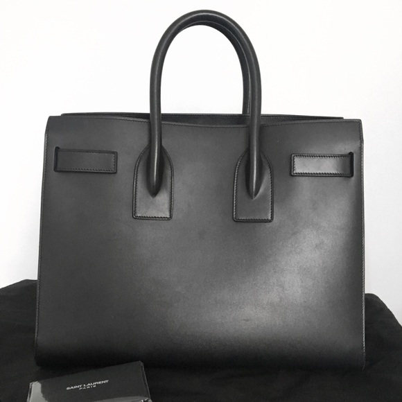 SAC DE JOUR IN SMOOTH LEATHER - SMALL - Picture 4 of 4